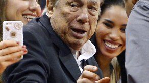 Técnico de Clippers renunciará si Sterling sigue
