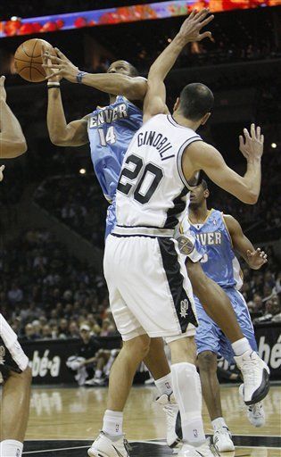 NBA: Nuggets 103, Spurs 89; Martin encesta 27 puntos