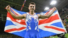 El británico Whitlock oro en suelo
