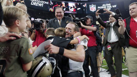 Brees hace historia y Saints destrozan 43-19 a Redskins