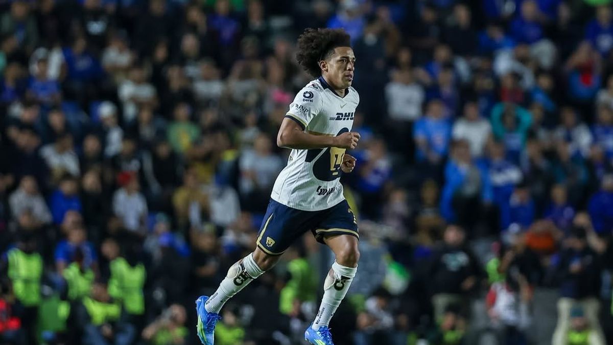 Adalberto Carrasquilla dedica mensaje a fanáticos de Pumas Adalberto Carrasquilla dedica mensaje a fanáticos de Pumas