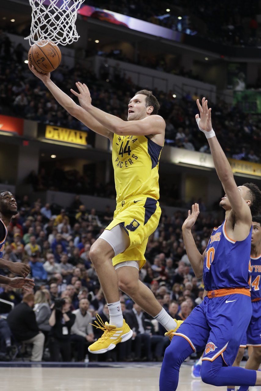 Pacers salen de bache con triunfo sobre Knicks