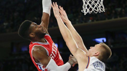 Porzingis y Knicks vencen a unos 76ers sin Okafor