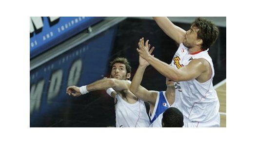 Mundial: España supera a Grecia y avanza a cuartos