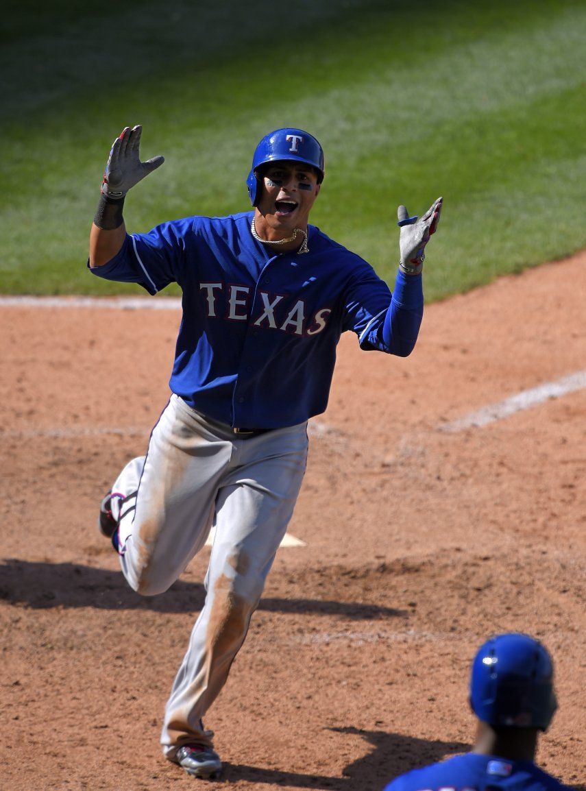 Martín conecta jonrón en la 11ma y Rangers se imponen