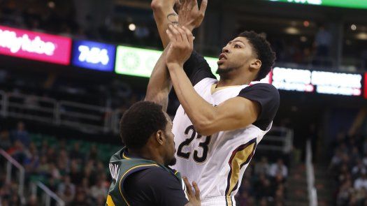 Burks suma 21 puntos, lidera a Jazz en triunfo ante Pelicans