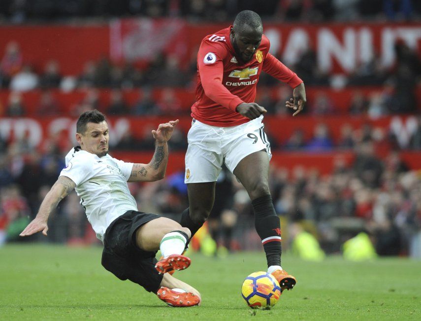 Lovren cierra campaña difícil marcando a Cristiano Ronaldo