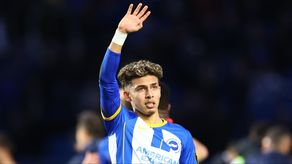 El ecuatoriano Jeremy Sarmiento renueva con el Brighton hasta el 2027