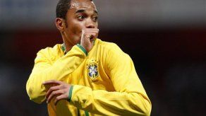 Brasil vence 2-0 a Italia en amistoso