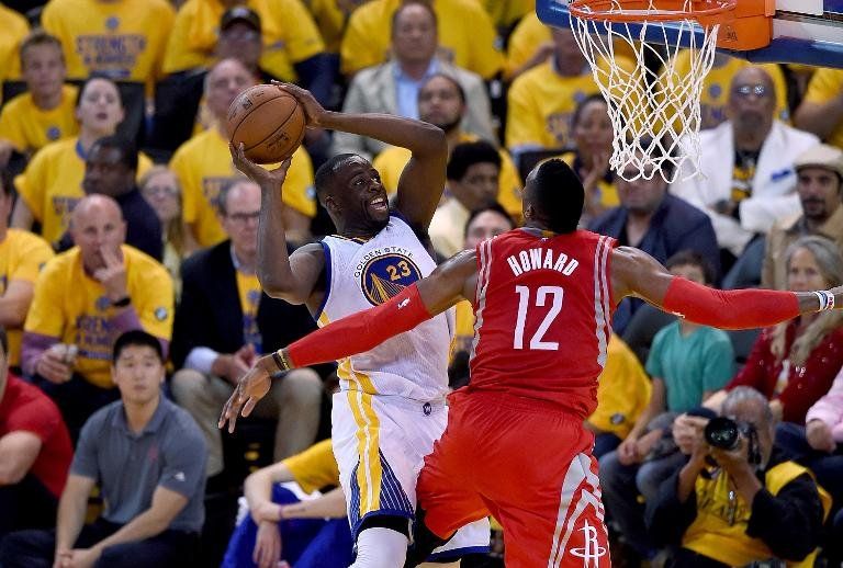 Los Warriors ganan a los Rockets y toman ventaja en la final del Oeste