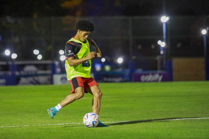 Michael Casazola debuta con la Selección Panamá en el choque ante Argentina