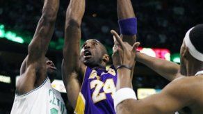 NBA: Lakers 90