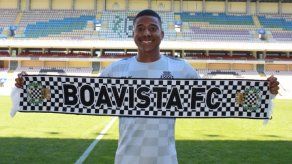 Ricardo Clarke firma por tres temporadas con el Boavista
