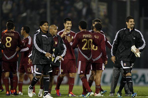 América: Venezolanos celebran empate histórico ante Paraguay