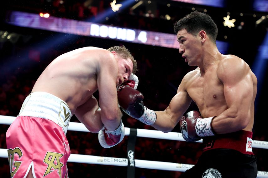 Dmitry Bivol destaca que el tema Canelo Álvarez ya está cerrado