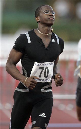 Campeón olí­mpico Robles regresa a Cuba con pequeña lesión