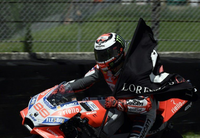 Jorge Lorenzo renace un año y medio después para ganar el GP de Italia
