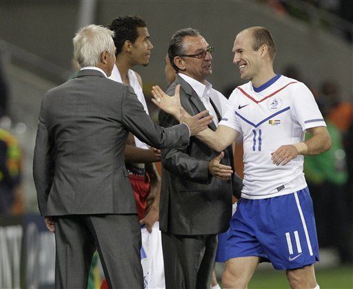 Mundial: Holanda apuesta acabar con gigante asesino de Eslovaquia