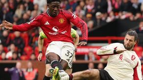 Manchester United derrota al Liverpool y volverá a la Champions League