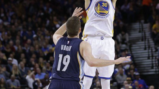 NBA fija récord de asistencia a las arenas