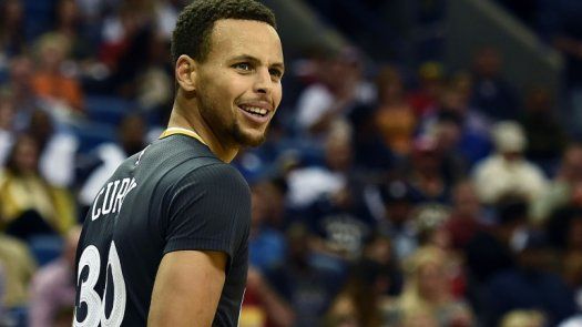 Curry se desborda con 53 puntos en la jornada sabatina de la NBA
