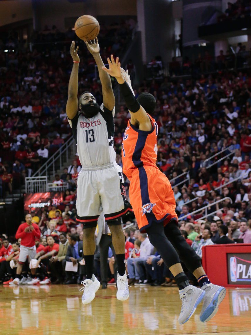 Con 41 de Harden, Rockets sorprenden a Thunder