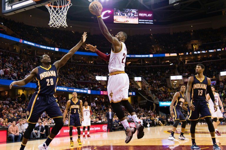 LeBron, Wall y el polaco Gortat inmensos el lunes en la NBA