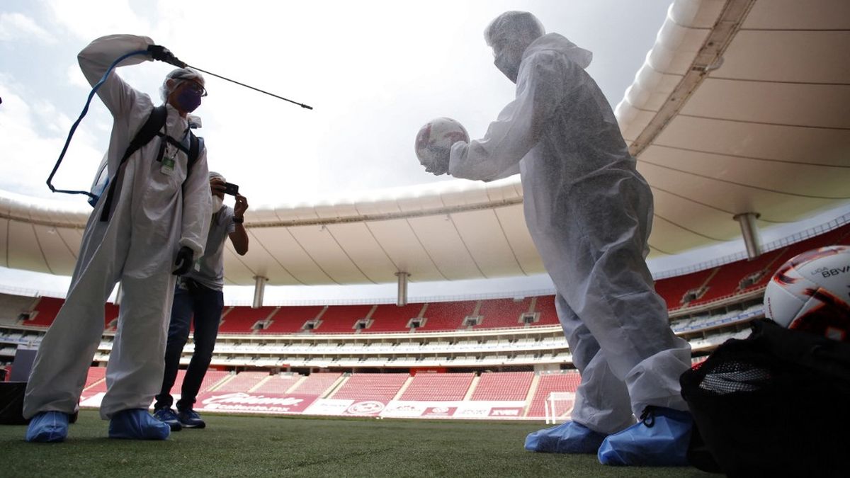 En pandemia, el fútbol mexicano regresa con incógnitas