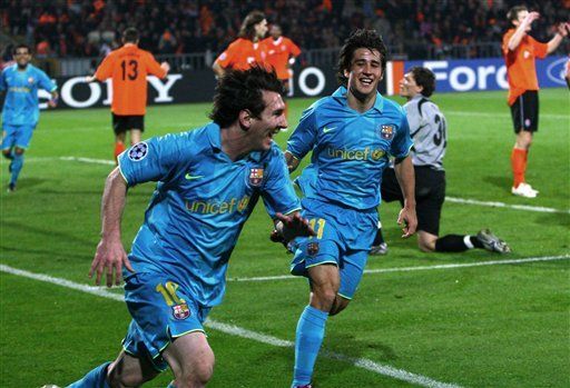 Campeones: Messi rescata al Barsa, Chelsea tropieza con Cluj