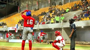 Panamá gana a México y se mete en Súper Ronda