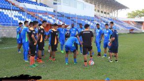 Richard Dixon tendría los días contados en el Águila de El Salvador