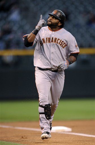 Pablo Sandoval batea para el ciclo