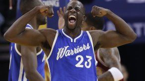 Warriors repiten la dosis a Cavs, ahora en Navidad