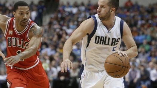 Barea encesta 7 triples y Mavs vencen a Bulls
