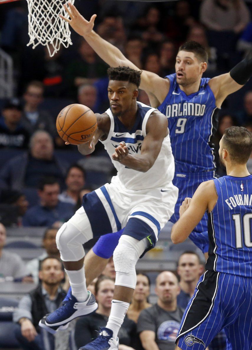 Butler anota 26 y Wolves se imponen a Magic