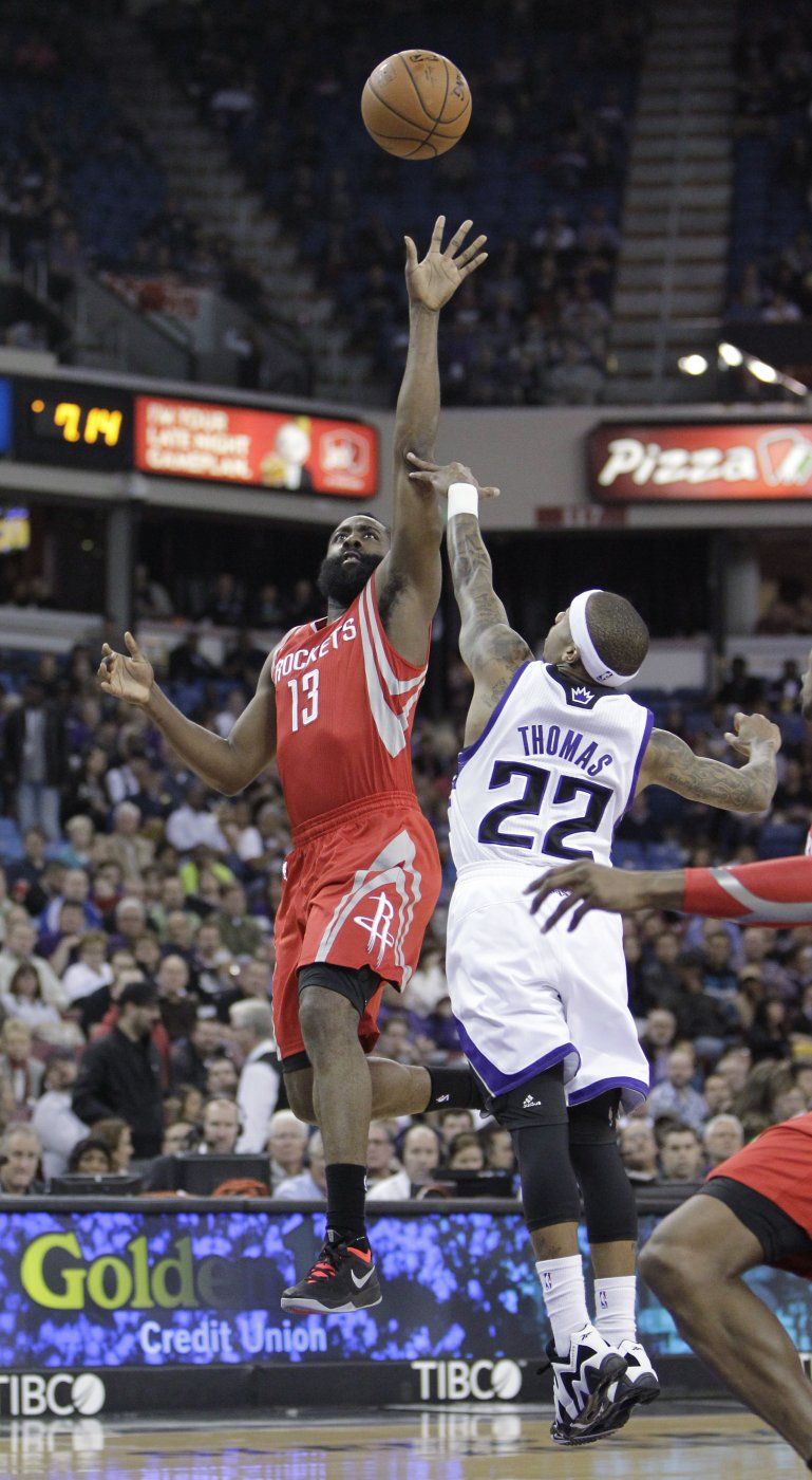 Con 43 puntos de Harden Rockets apalea a Kings