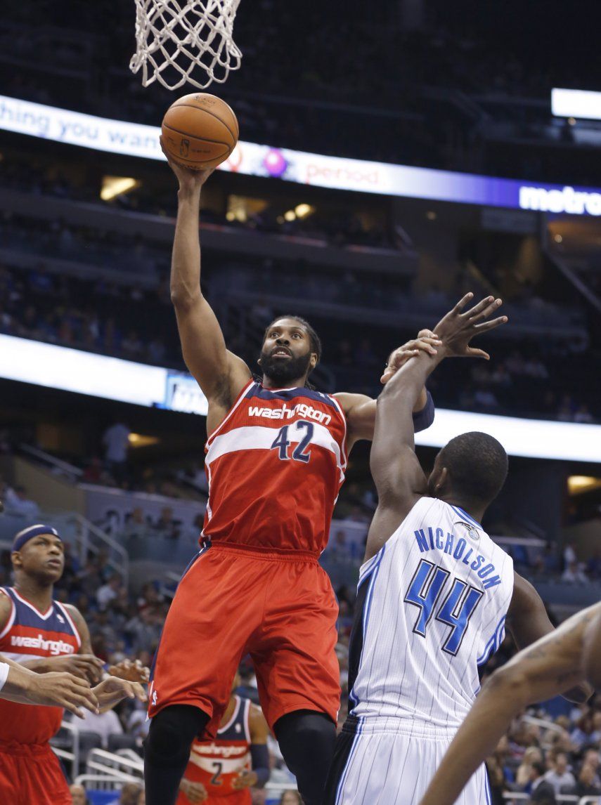 Con 17 puntos de Nené, Wizards vencen al Magic