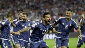 Lavezzi será operado del codo el viernes en Nueva York