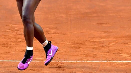 Serena sigue firme en la cima del tenis femenino