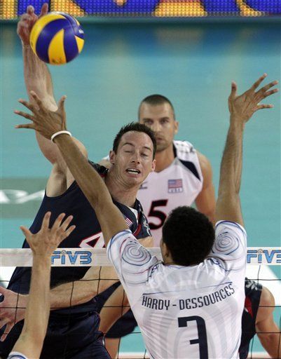 EEUU y Brasil ganan en 3ra ronda del mundial de voleibol
