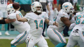 Dolphins blanquean 24-0 a los Jets