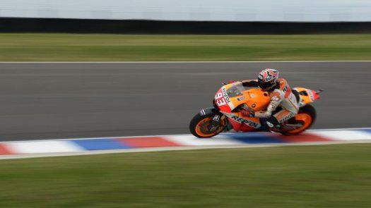 El campeón Márquez domina segundos ensayos libres del Gran Premio de Argentina de MotoGP