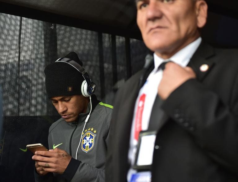 Brasil no apelará suspensión de cuatro partidos a Neymar