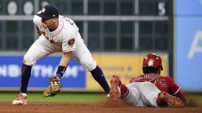 Correa espera jugar para los Astros en la Serie Divisional