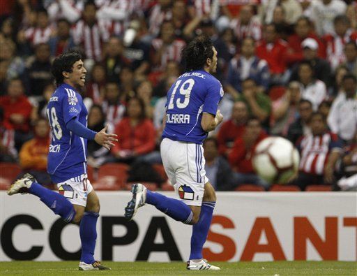 Libertadores: U de Chile y Chivas definen primer finalista