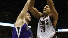 NBA: Bucks 106