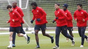 Campeones: Arsenal se ampara a la localí­a ante el Man United