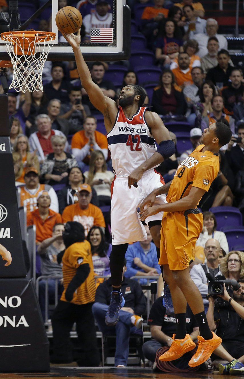 Wizards inician gira con triunfo sobre Suns
