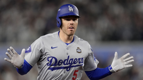 MLB: Freddie Freeman hizo historia con su HR en el juego 3 de la Serie Mundial