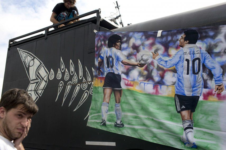 Messi, a un paso de salir de la sombra de Maradona